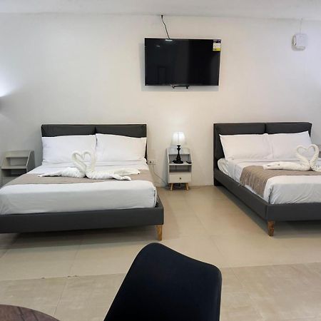 Bavarian Guest House 安吉利斯 外观 照片