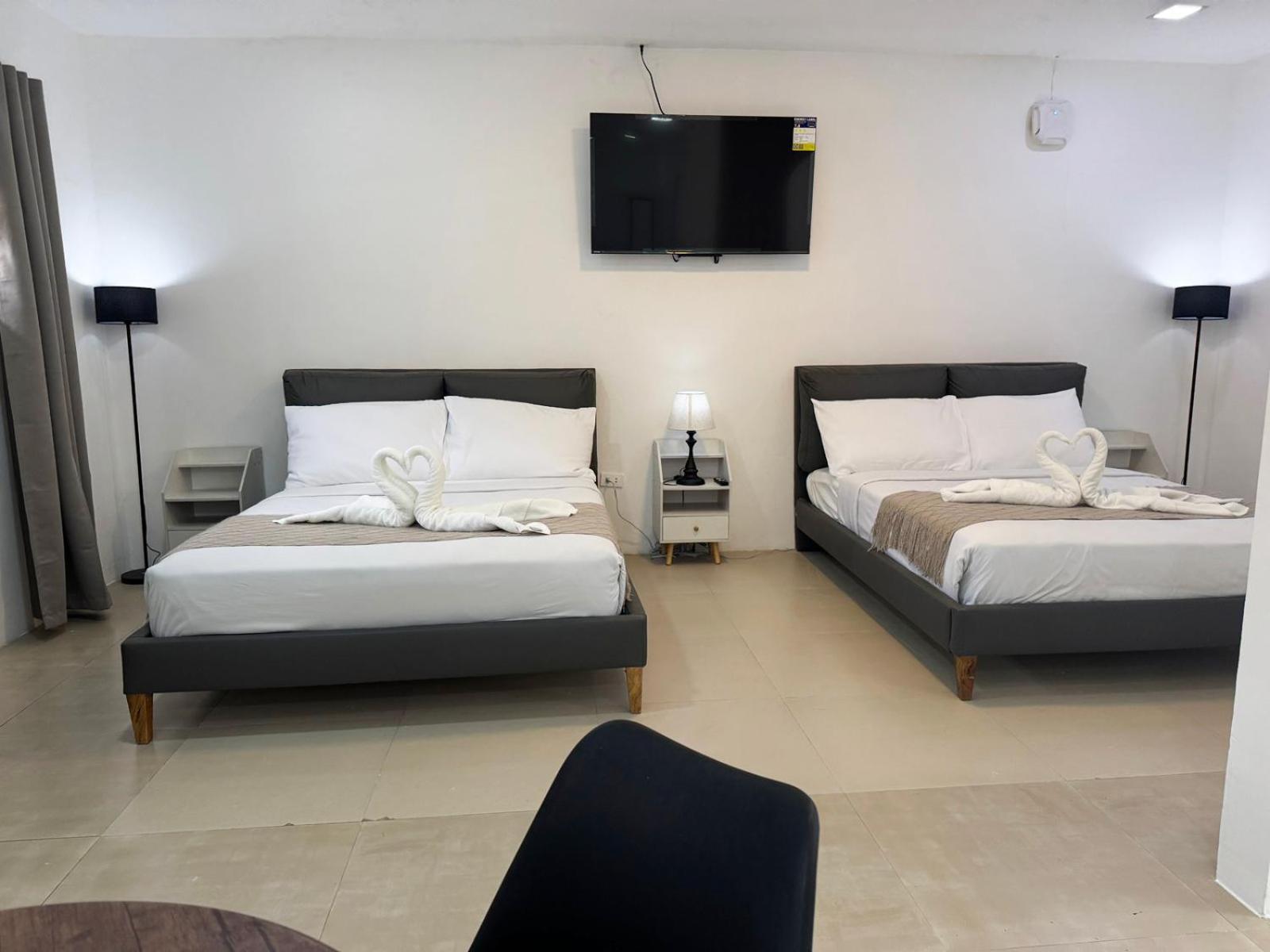 Bavarian Guest House 安吉利斯 外观 照片