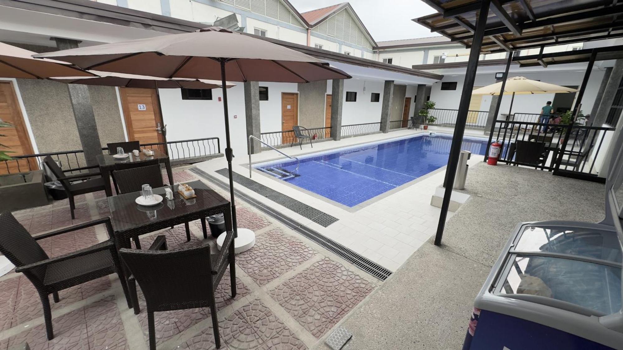 Bavarian Guest House 安吉利斯 外观 照片